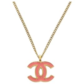 Collana pendente in smalto dorato CC di Chanel