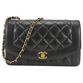Chanel Diana Schultertasche