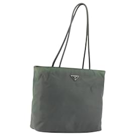 Borsa Tote PRADA in nylon verde argento Auth 175705