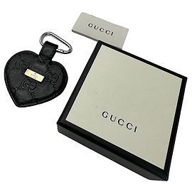 Pendente in pelle monogramma cuore vintage Gucci nero