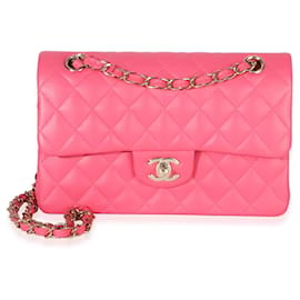 Borsa classica piccola a doppio flap in pelle di agnello trapuntata rosa di Chanel