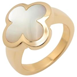 Van Cleef & Arpels Pure Alhambra Ring