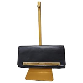 YVES SAINT LAURENT Pochette Lutetia en cuir de veau lisse noire - Yves Saint Laurent