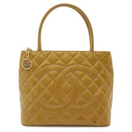 Borsa tote matelassé gialla Chanel