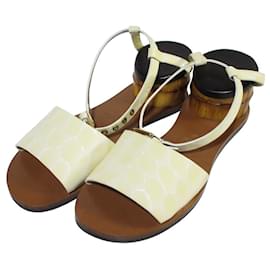 Sandali in pelle verniciata Marni