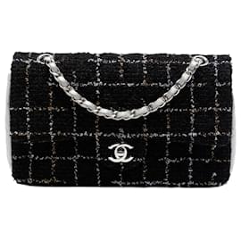Chanel Nero Medio Classico Trapuntato in Tweed e Agnello Metallico Doppio Flap