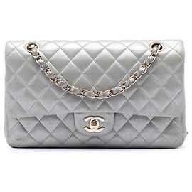 Chanel Argento Medio Classico Iridescente Pelle di Agnello Doppio Flap