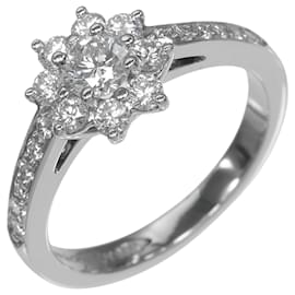 Anello Flora di Tiffany & Co.