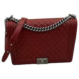 Chanel Boy Grande Borsa a Flap in Pelle Matelassé Rossa