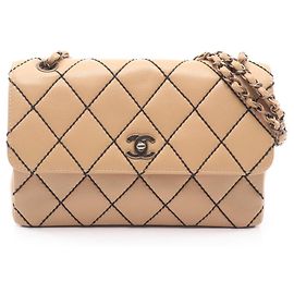 Borsa a spalla in pelle beige Wild Stitch di Chanel