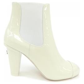 Botas de piel de becerro charol Chanel