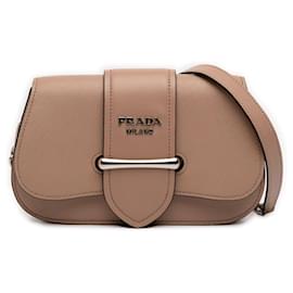 Borsa a tracolla Sidonie in pelle Saffiano marrone e vitello cittadino di Prada