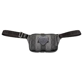Borsa a tracolla modulare Louis Vuitton Monogram Eclipse Stripes Nera