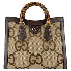 Borsa Gucci Diana Jumbo GG in tela e pelle