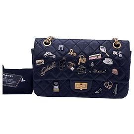 Bolso Chanel 2.55 Pequeño Negro de Cuero con Logo