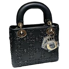 Borsa Dior Diana ricamo nero con perline