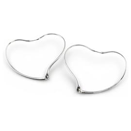 Orecchini a cerchio Open Heart di Elsa Peretti di Tiffany & Co.