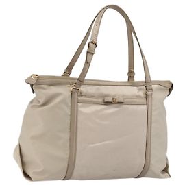 Vala Ribbon Handtasche aus Nylon in Pink und Gold Auth von Salvatore Ferragamo ka3946