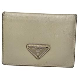 Tarjetero triangular de cuero Saffiano vintage Prada crema