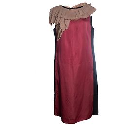 Marni, Graues und rosa Kleid mit Rüschen