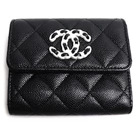Chanel 19 Small Tri-Fold Geldbörse
