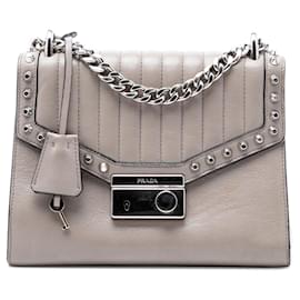 Prada Borsa a Spalla in Pelle Grigia Lucida con Borchie Sound Lock