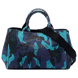 Borsa a tracolla camouflage in tela blu Canapa con logo Prada