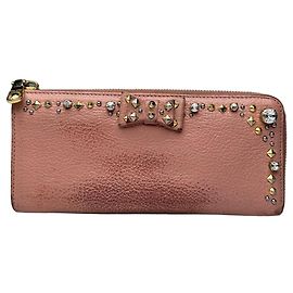 Vintage Miu Miu Nieten-Leder-Zip-Wallet Rosa