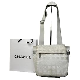 Vintage Chanel New Travel Line Jacquard CC Umhängetasche in Elfenbein