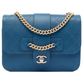 Chanel Blau Große Gequiltete Schafsleder-Umhängetasche mit Frontkette
