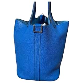 Borsa Hermès Lovebag 18 b3 in pelle blu