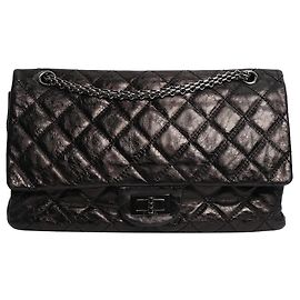 Chanel Borsa a spalla in pelle di agnello nera trapuntata 2.55 nera 2006