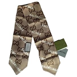 Piccolo foulard in seta beige Gucci x Balenciaga