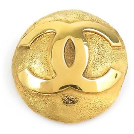 Spilla in metallo dorato vintage Chanel