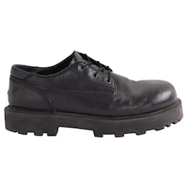 Givenchy Scarpe nere con lacci