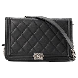 CHANEL - Boy Chanel Wallet on Chain Schultertasche aus schwarzem Kaviarleder