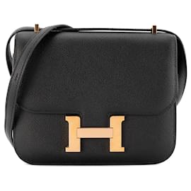 HERMÈS - Umhängetasche Constance 18 Hermès aus schwarzem Epsom-Leder