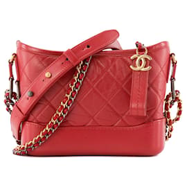 CHANEL - Bolso de Hombro Gabrielle Mini Chanel en Cuero Rojo