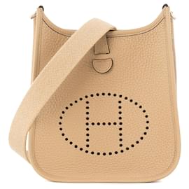 HERMÈS - Borsa a Spalla Evelyne 16 Amazone in Pelle Clemence Polvere