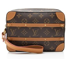 Pochette Soft Trunk Studded in Tela Monogram Louis Vuitton