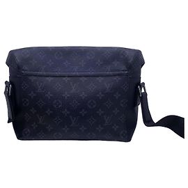 Louis Vuitton Sac Messager Voyager Jedi Noir