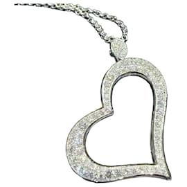 Collana Piaget Earl HEART in oro bianco 18K e diamanti