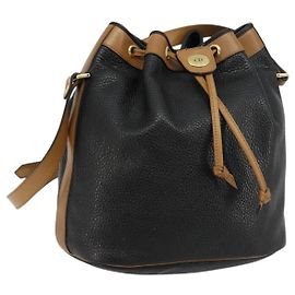 Bolso de Hombro Christian Dior de Cuero Negro Dorado Auth bs34533