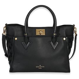 Louis Vuitton Monogram in pelle di vitello nera Tufting On My Side MM