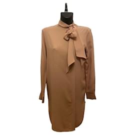 Robe en soie sable Celine avec lavallière - Céline