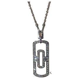 Collar Bulgari Large Round Pin de platino y diamantes