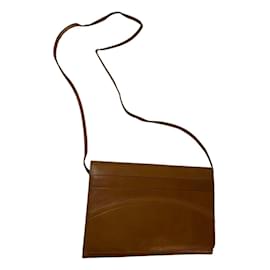 Krizia Braune Leder Schultertasche