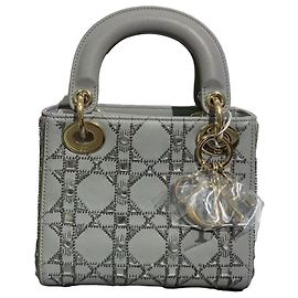 Borsa Duchesse Dior Grigia in Pelle di Agnello con Fibbia Oro