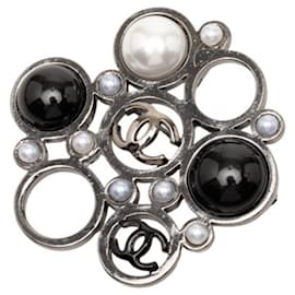 Spilla Coco Mark di Chanel