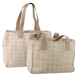 CHANEL Nuova linea di viaggio Borsa tote in nylon 2 pezzi Beige CC Auth ti3895